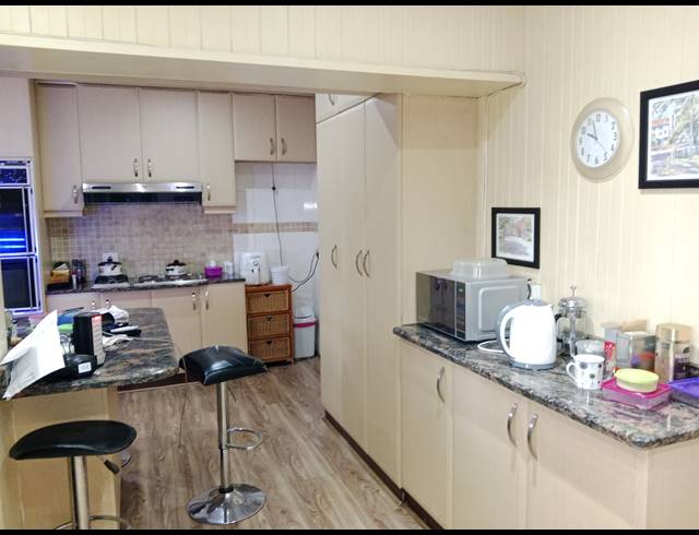 3 BEDROOM FREESTANDING FOR SALE IN ALLANDALE